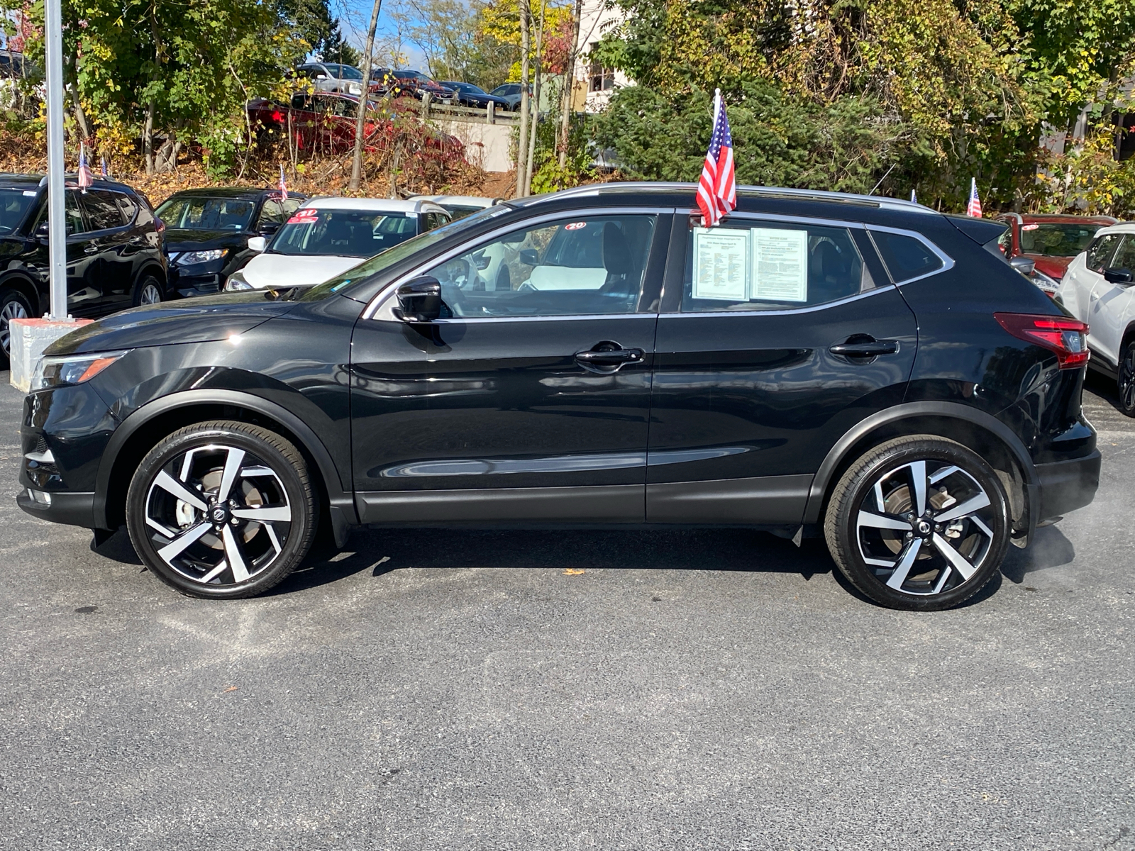 2022 Nissan Rogue Sport SL 4