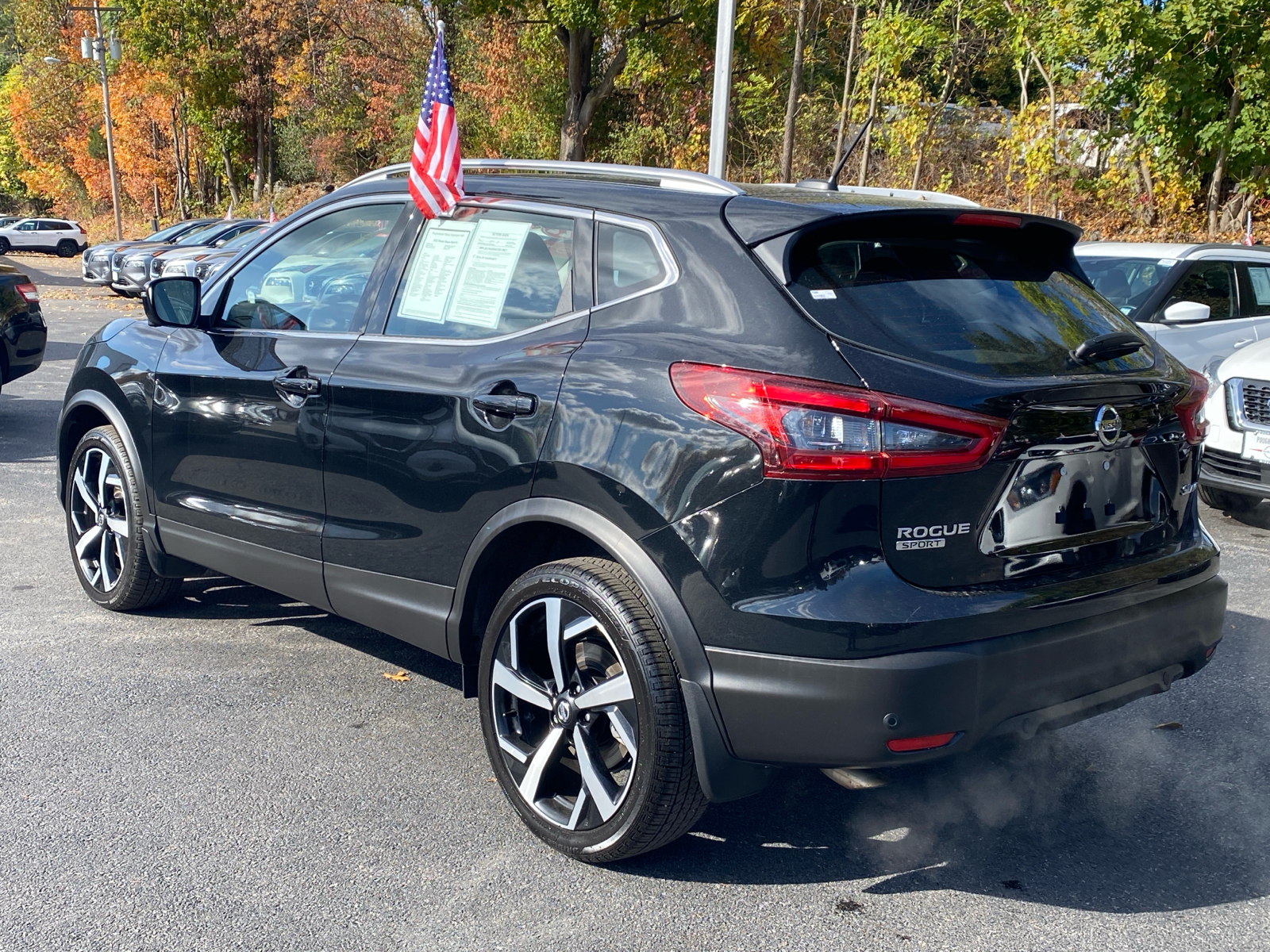 2022 Nissan Rogue Sport SL 5