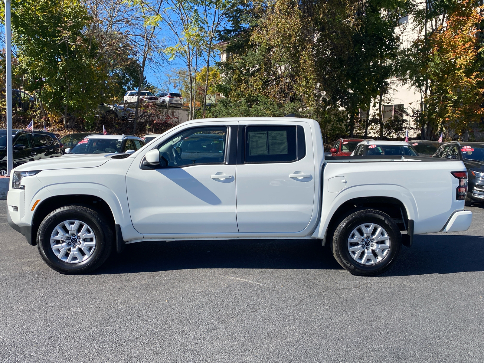 2022 Nissan Frontier SV 4