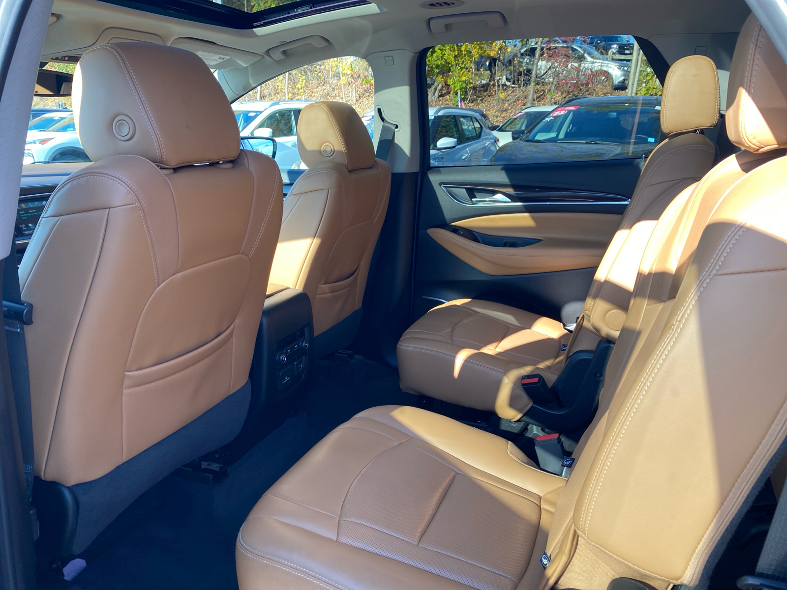 2019 Buick Enclave Essence 26