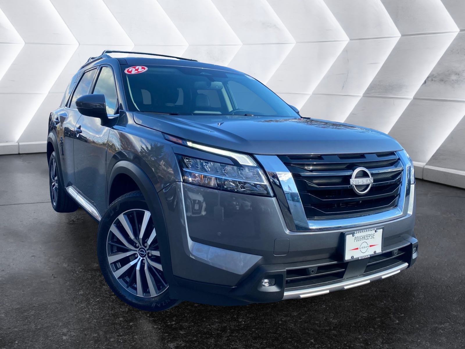 2022 Nissan Pathfinder Platinum 1