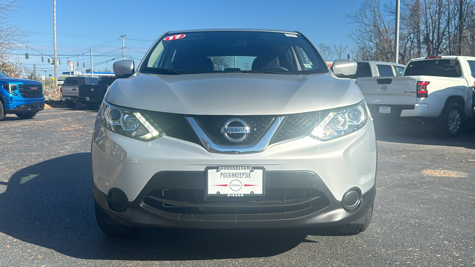 2017 Nissan Rogue Sport S 13