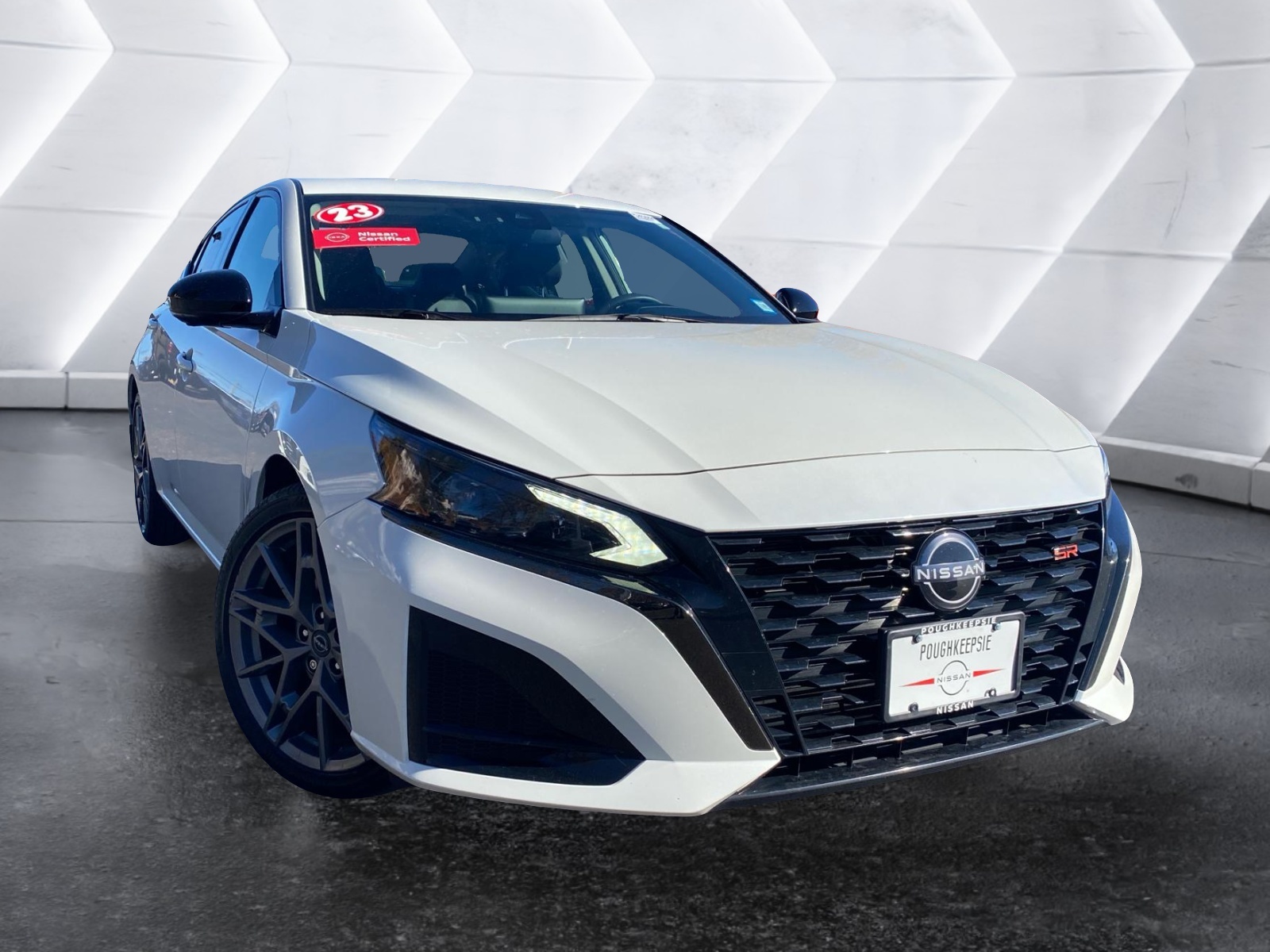 2023 Nissan Altima 2.0 SR 1