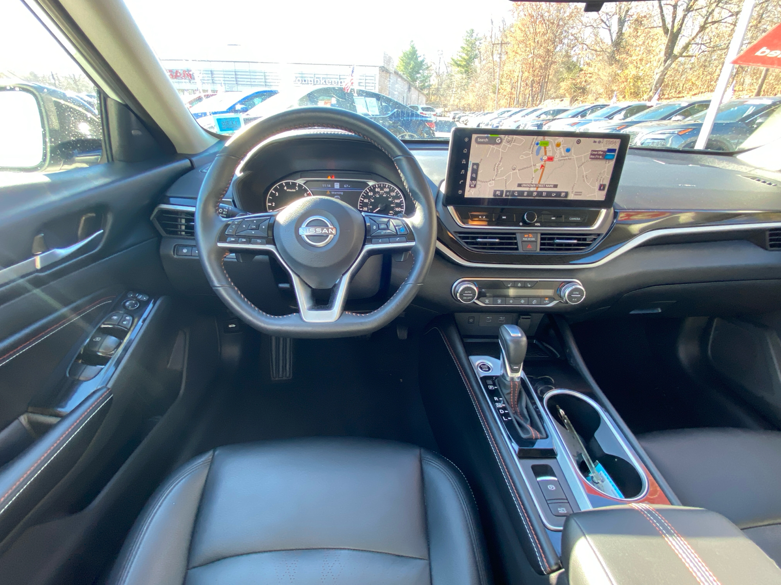 2023 Nissan Altima 2.0 SR 10