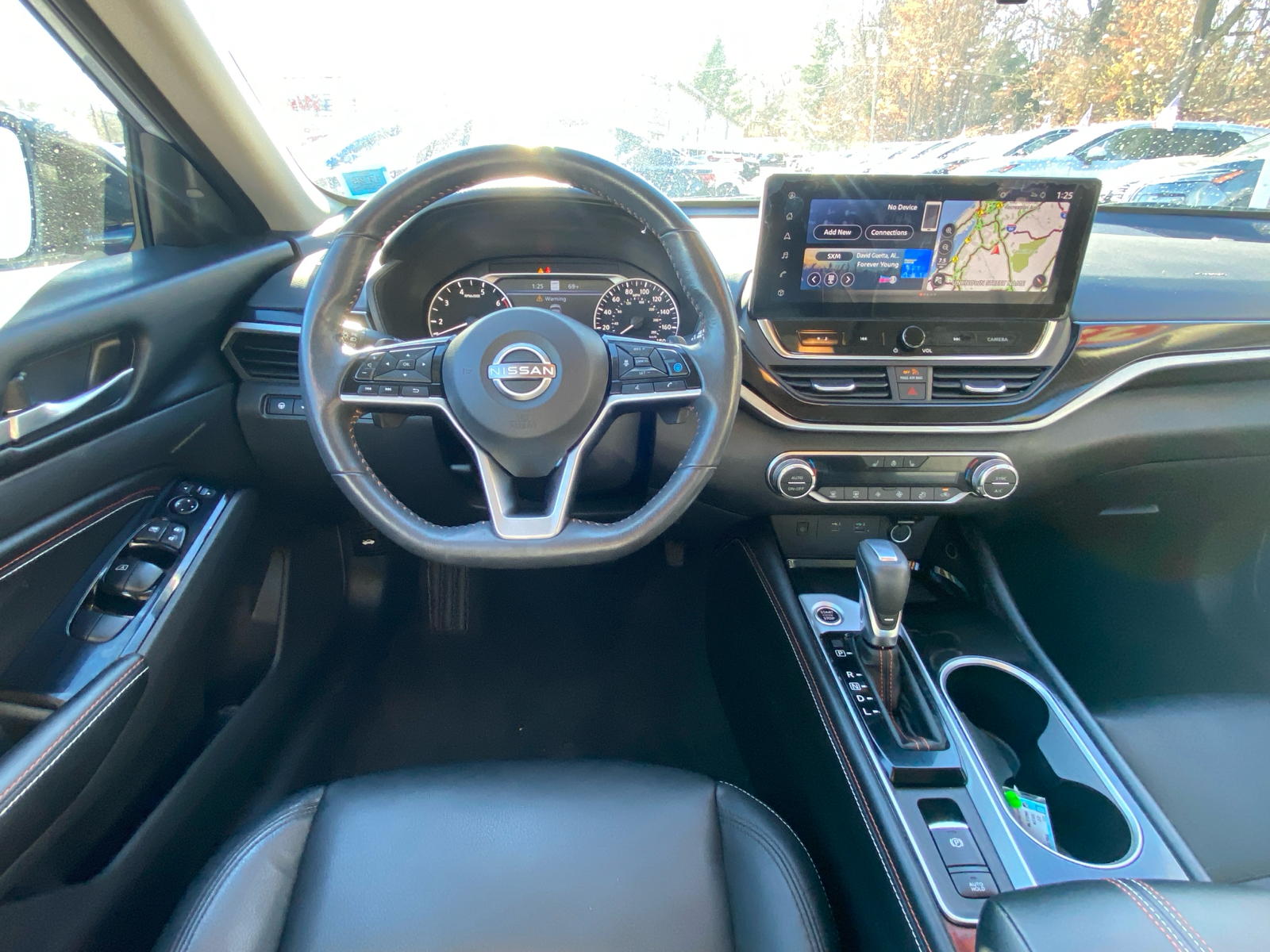 2023 Nissan Altima 2.0 SR 10