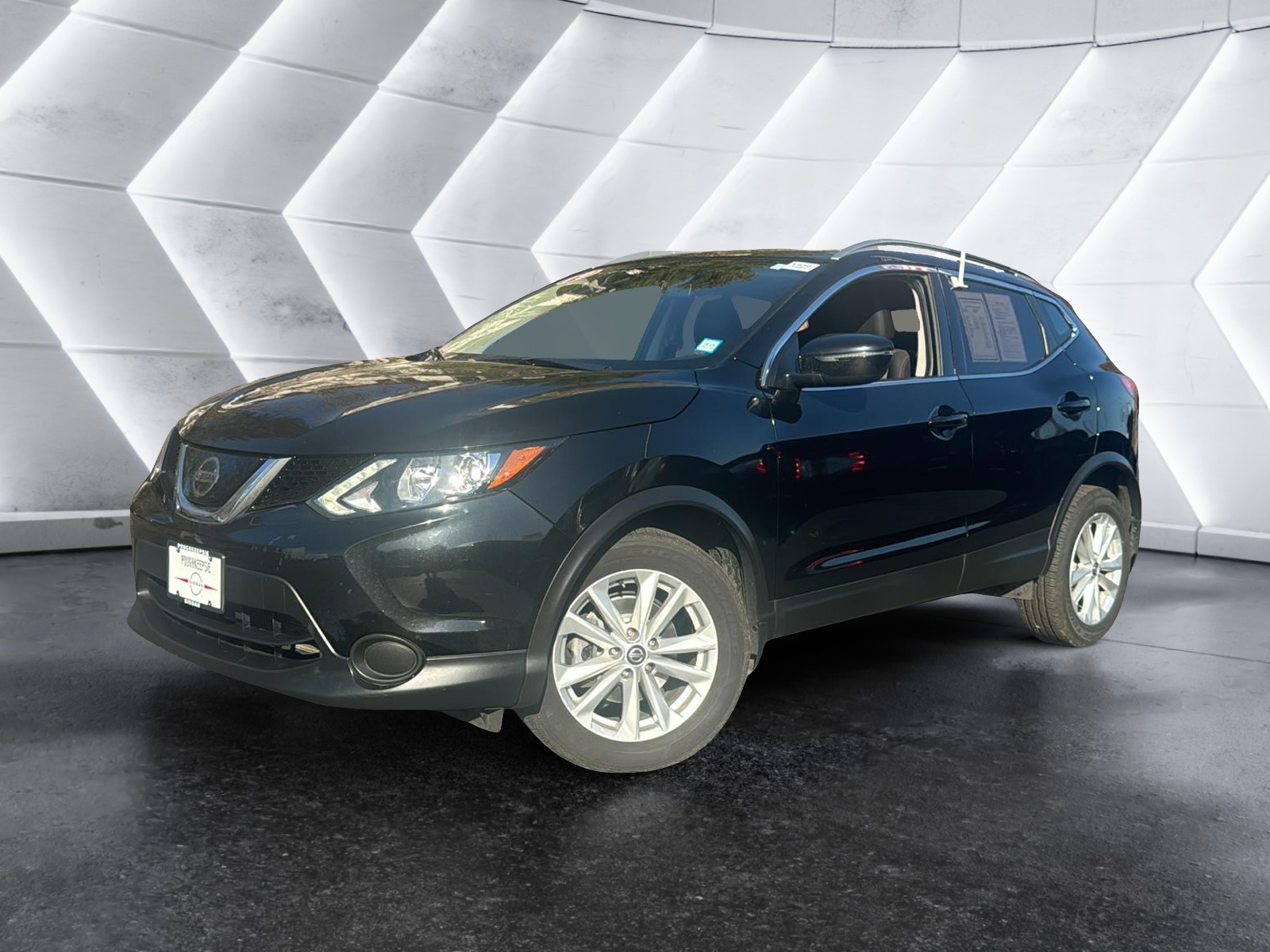 2019 Nissan Rogue Sport SV 1