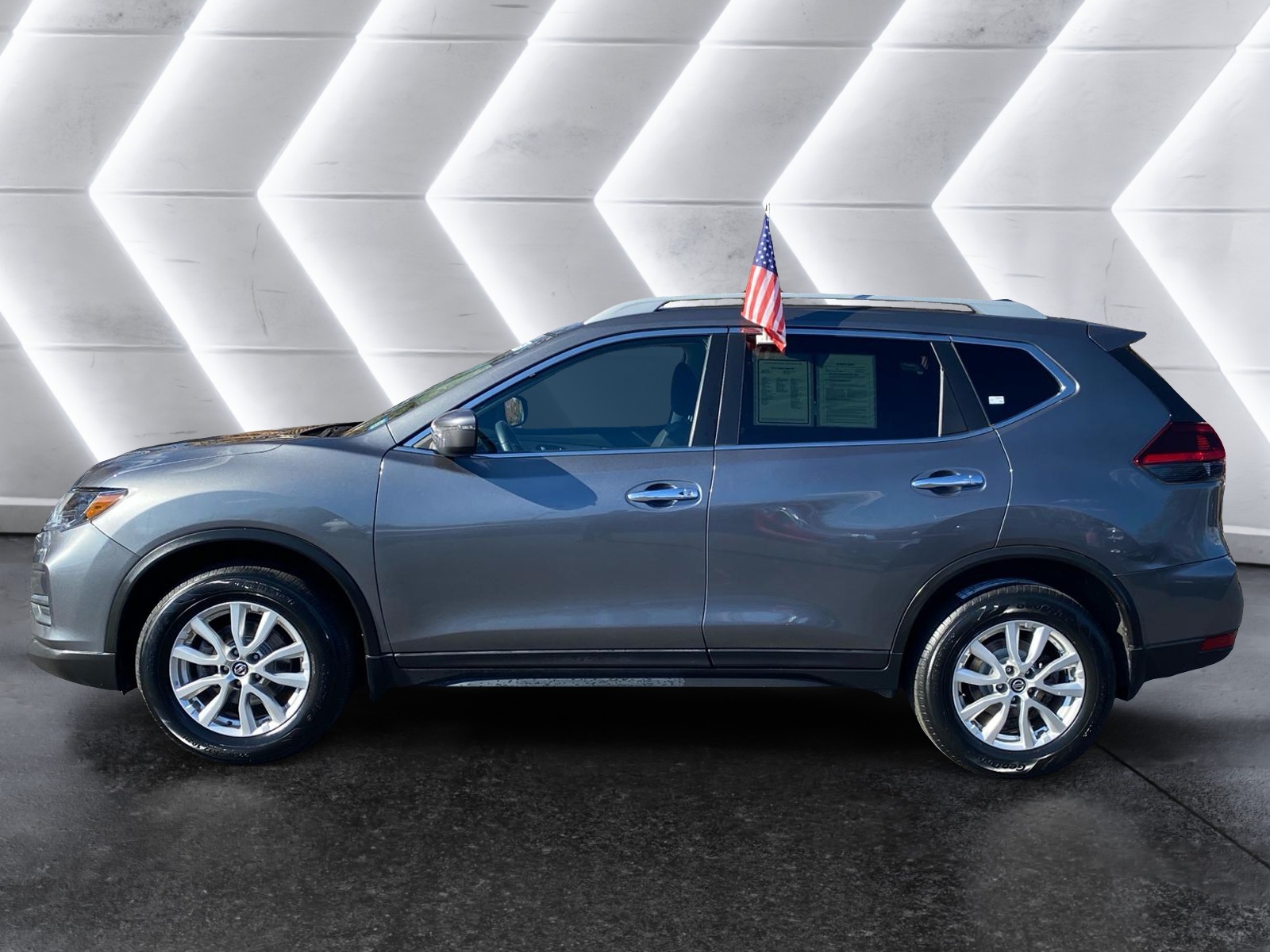 2019 Nissan Rogue SV 4