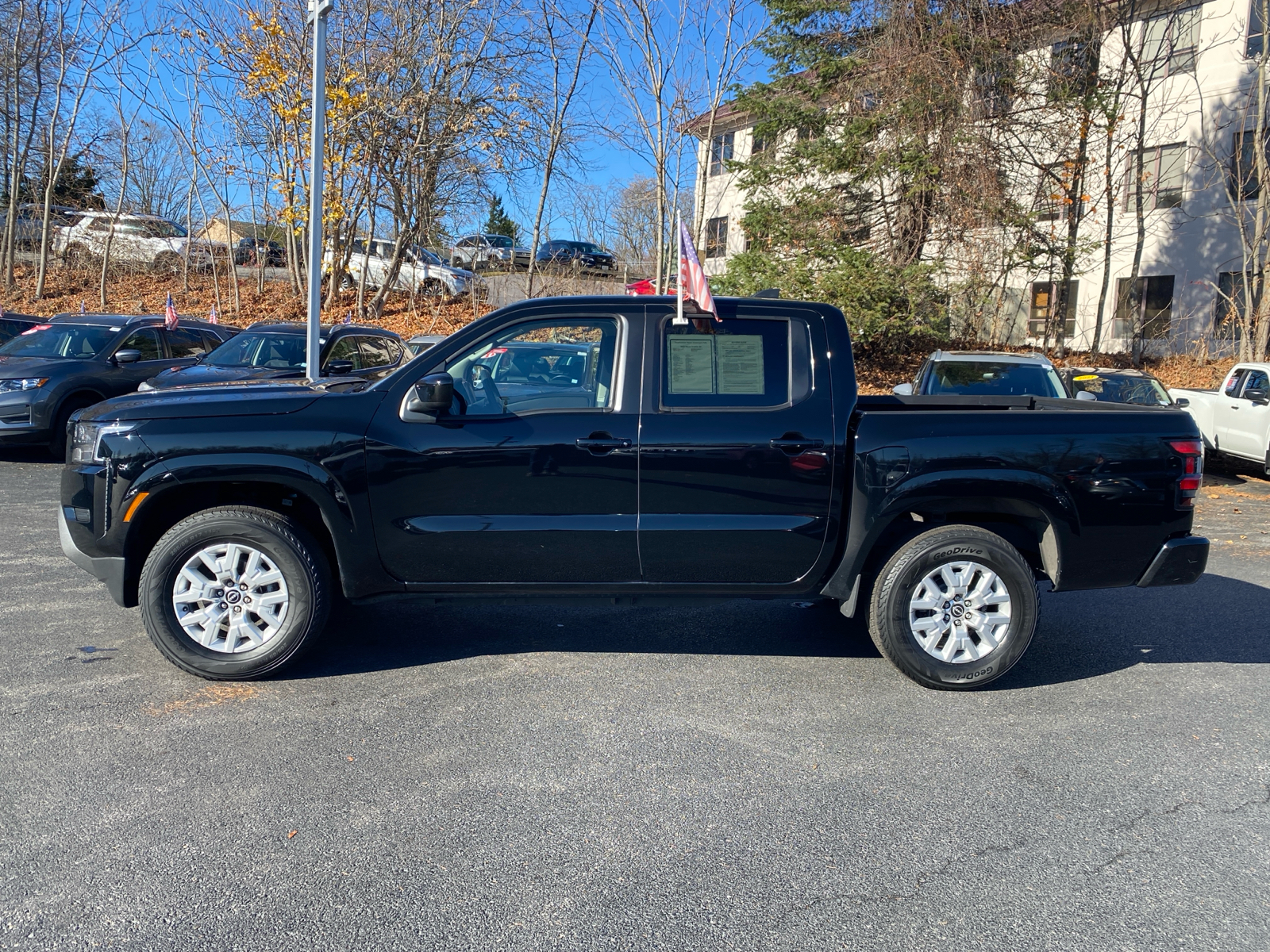 2023 Nissan Frontier SV 4