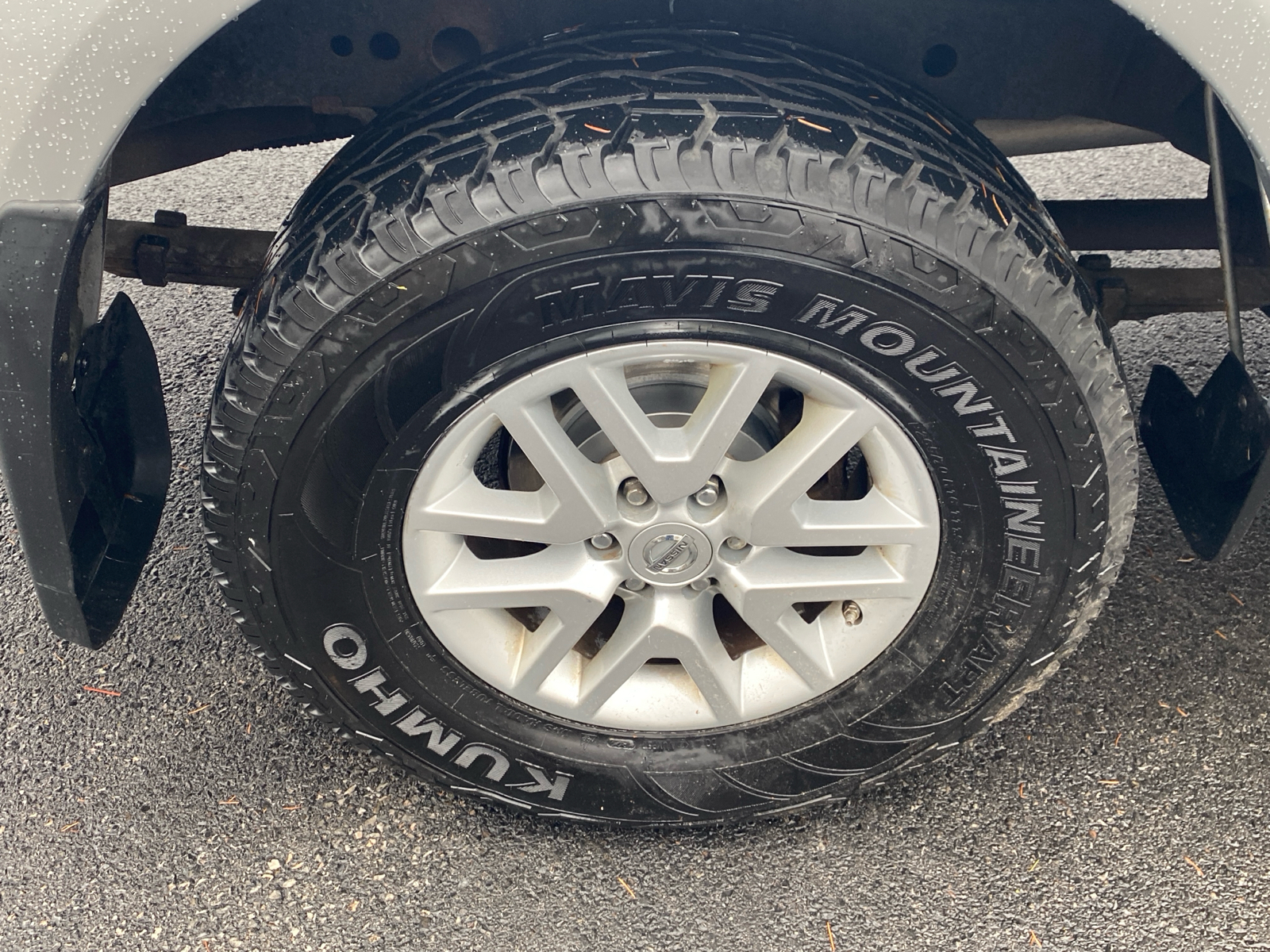 2015 Nissan Frontier SV 8