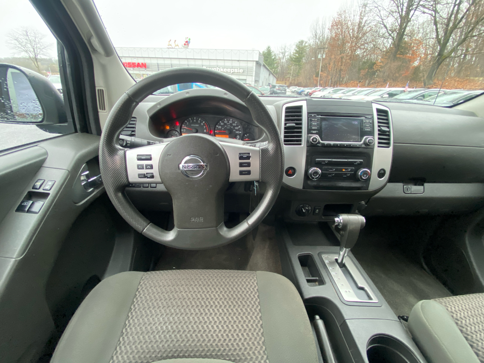 2015 Nissan Frontier SV 10