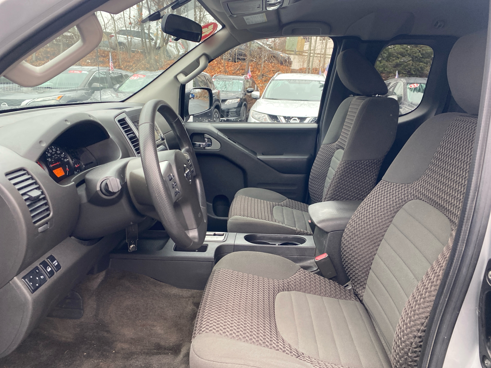 2015 Nissan Frontier SV 21