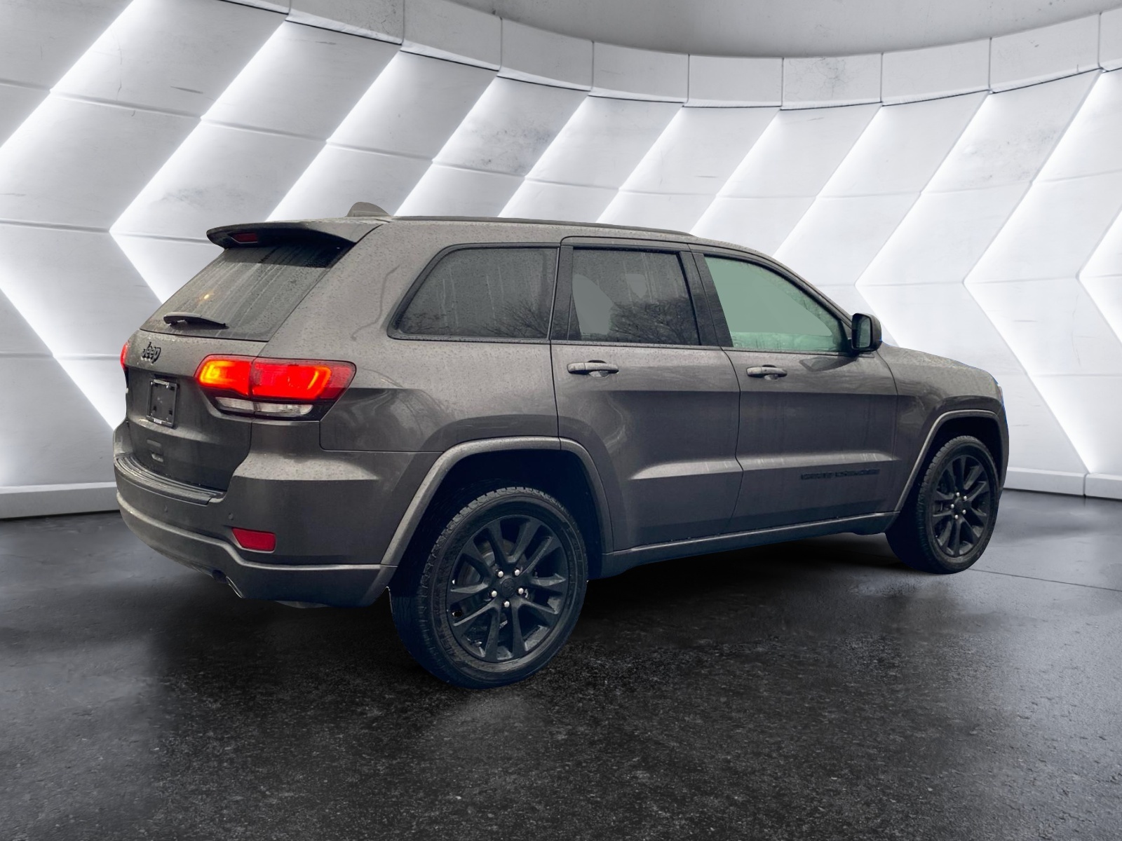 2019 Jeep Grand Cherokee Altitude 7