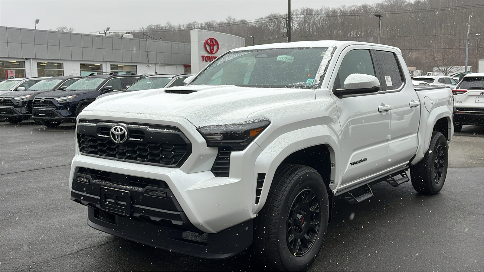 2024 Toyota Tacoma TRD Sport 3