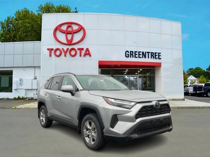 2025 Toyota RAV4 XLE 1