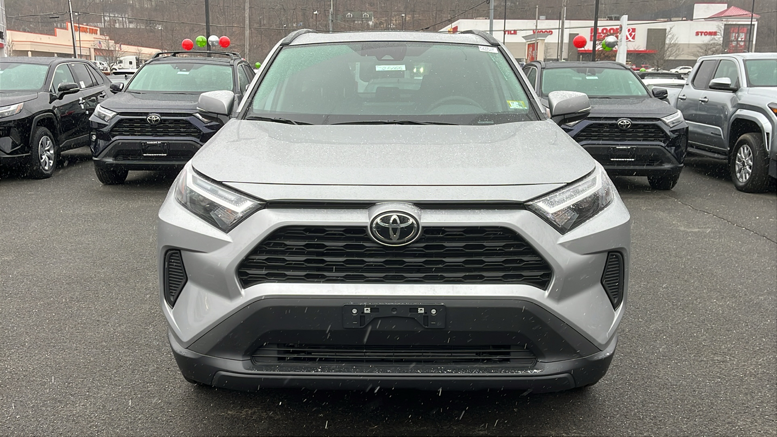 2025 Toyota RAV4 XLE 2