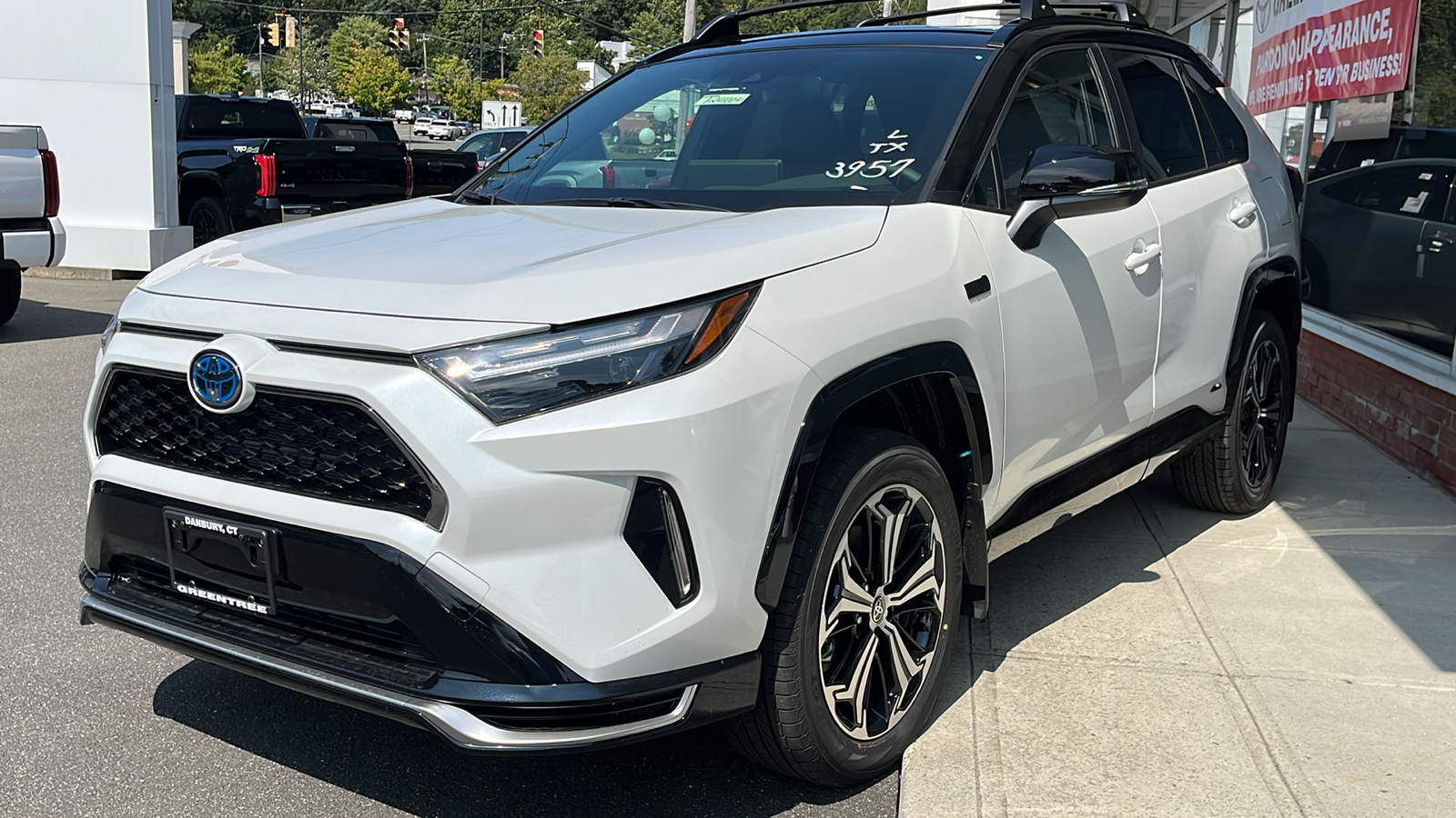 2024 Toyota RAV4 Prime XSE 4