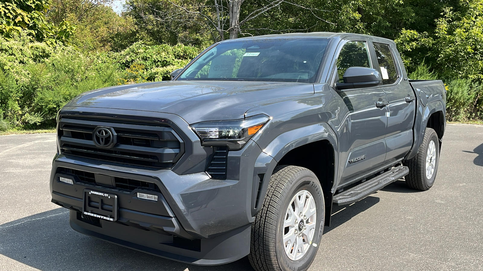 2024 Toyota Tacoma SR5 3