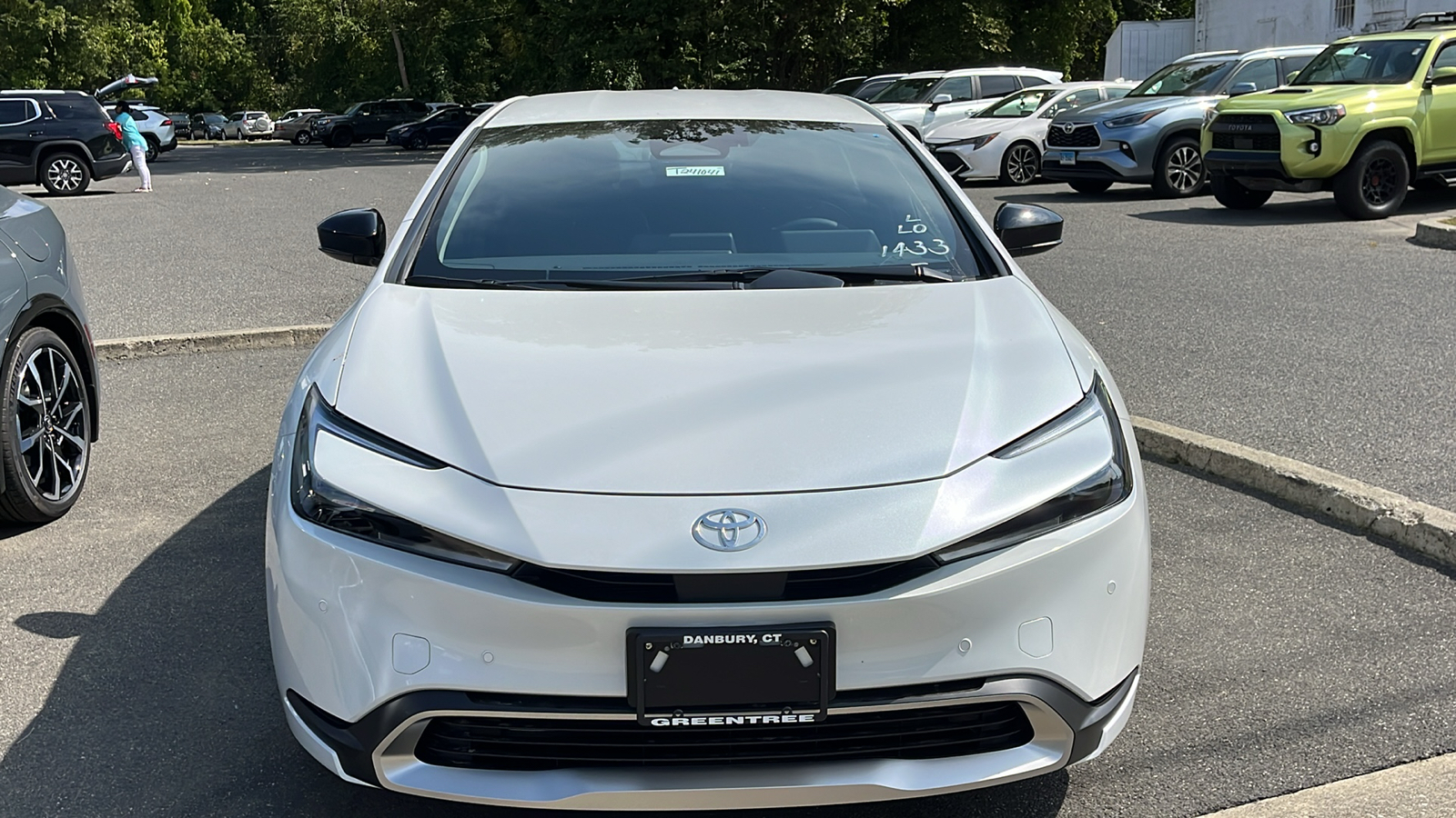 2024 Toyota Prius Prime SE 2