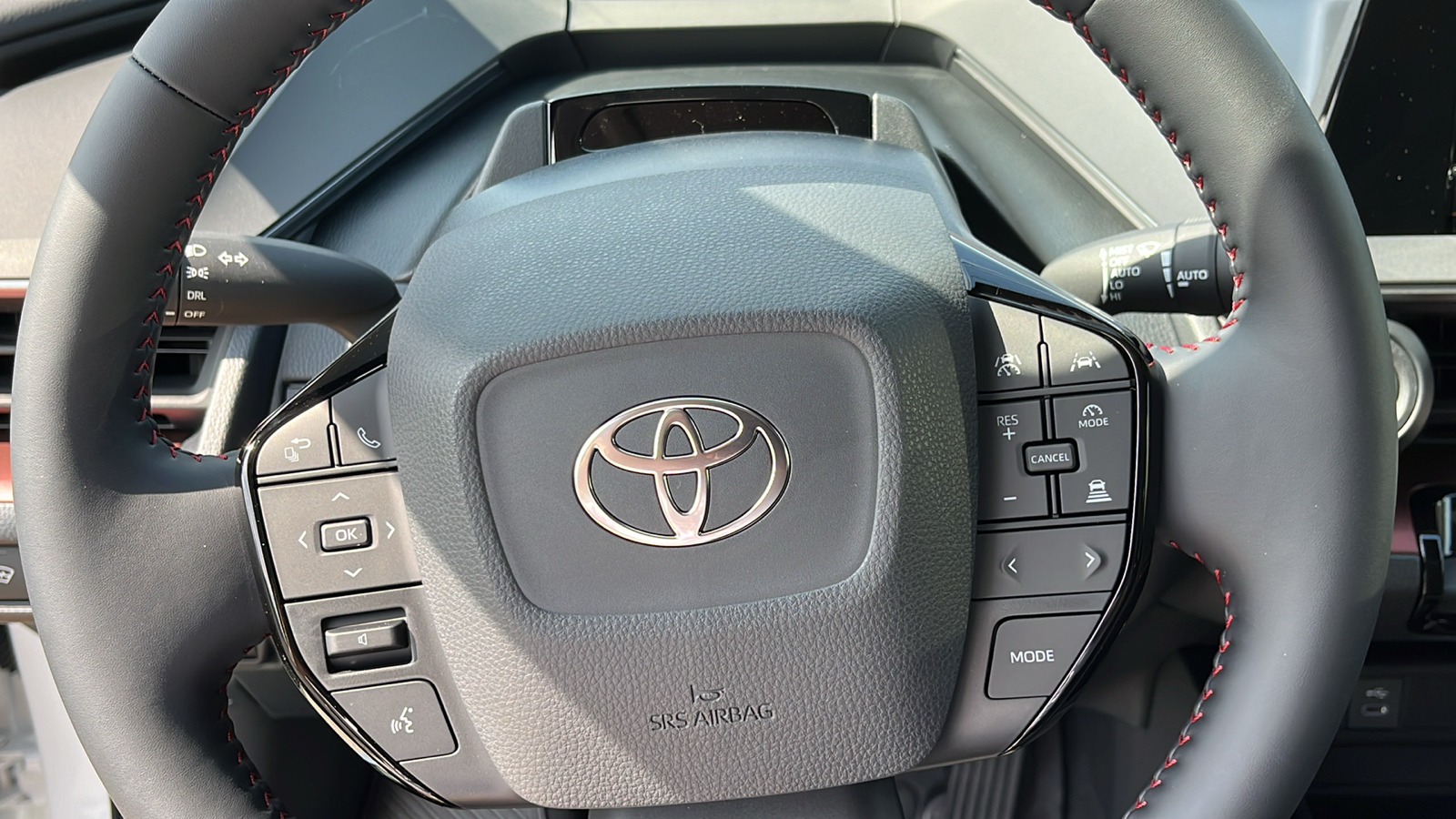 2024 Toyota Prius Prime SE 8