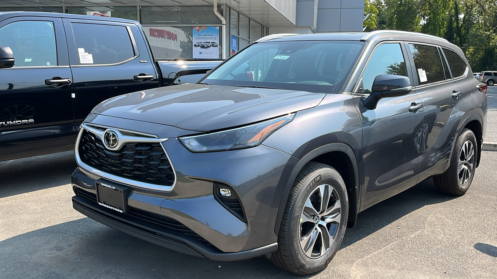 2024 Toyota Highlander XLE 3