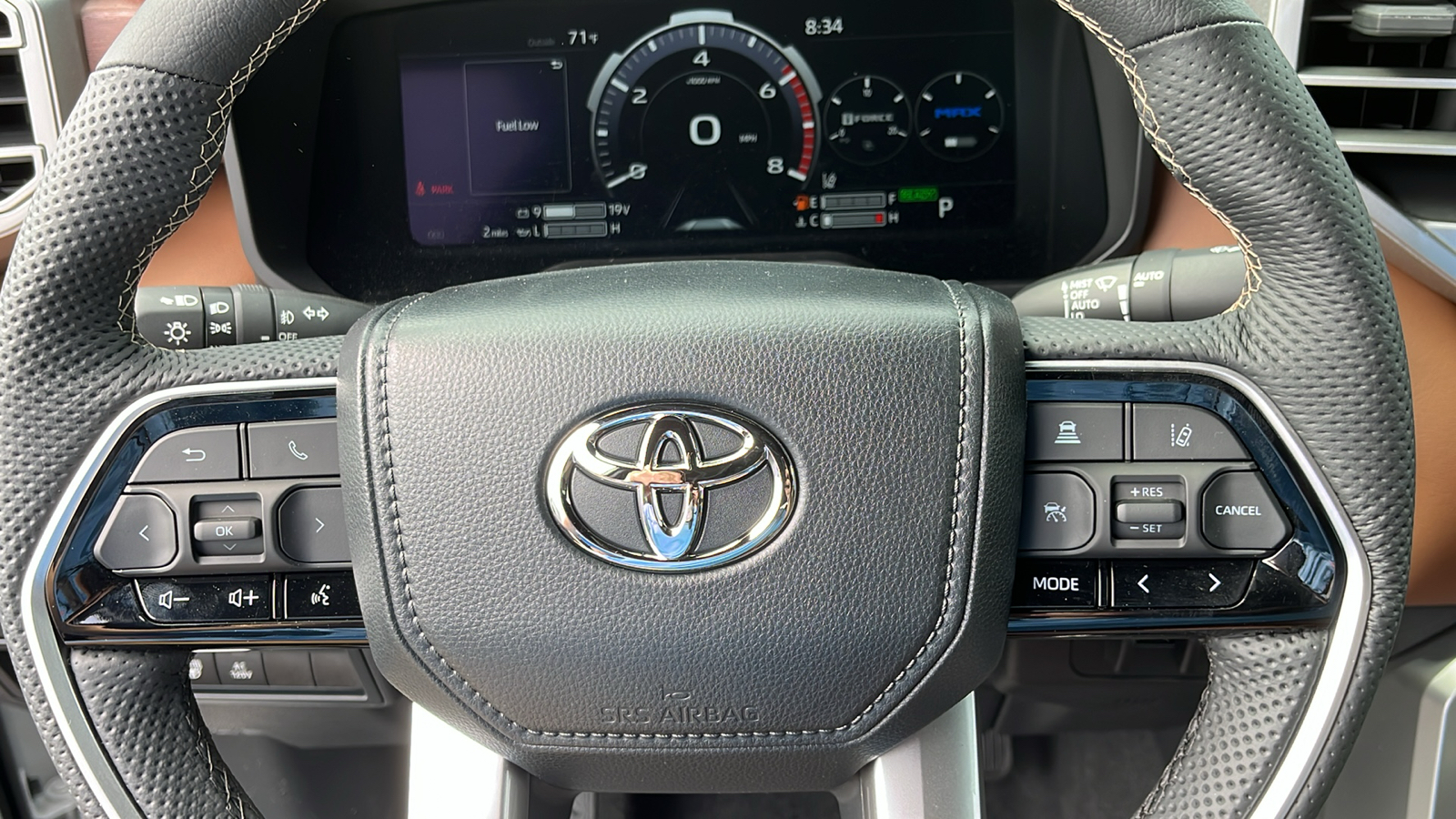 2024 Toyota Tundra Hybrid 1794 Edition 9