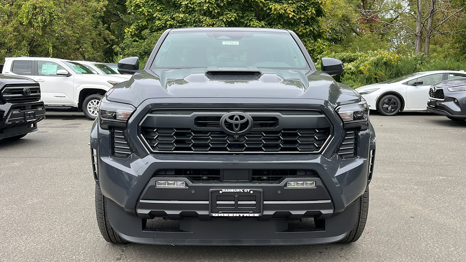 2024 Toyota Tacoma TRD Sport 2