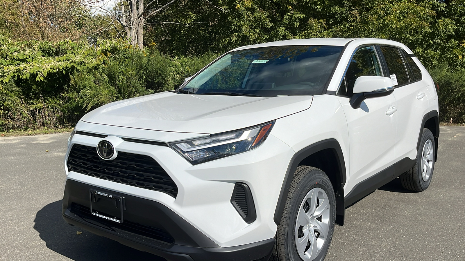 2024 Toyota RAV4 LE 3