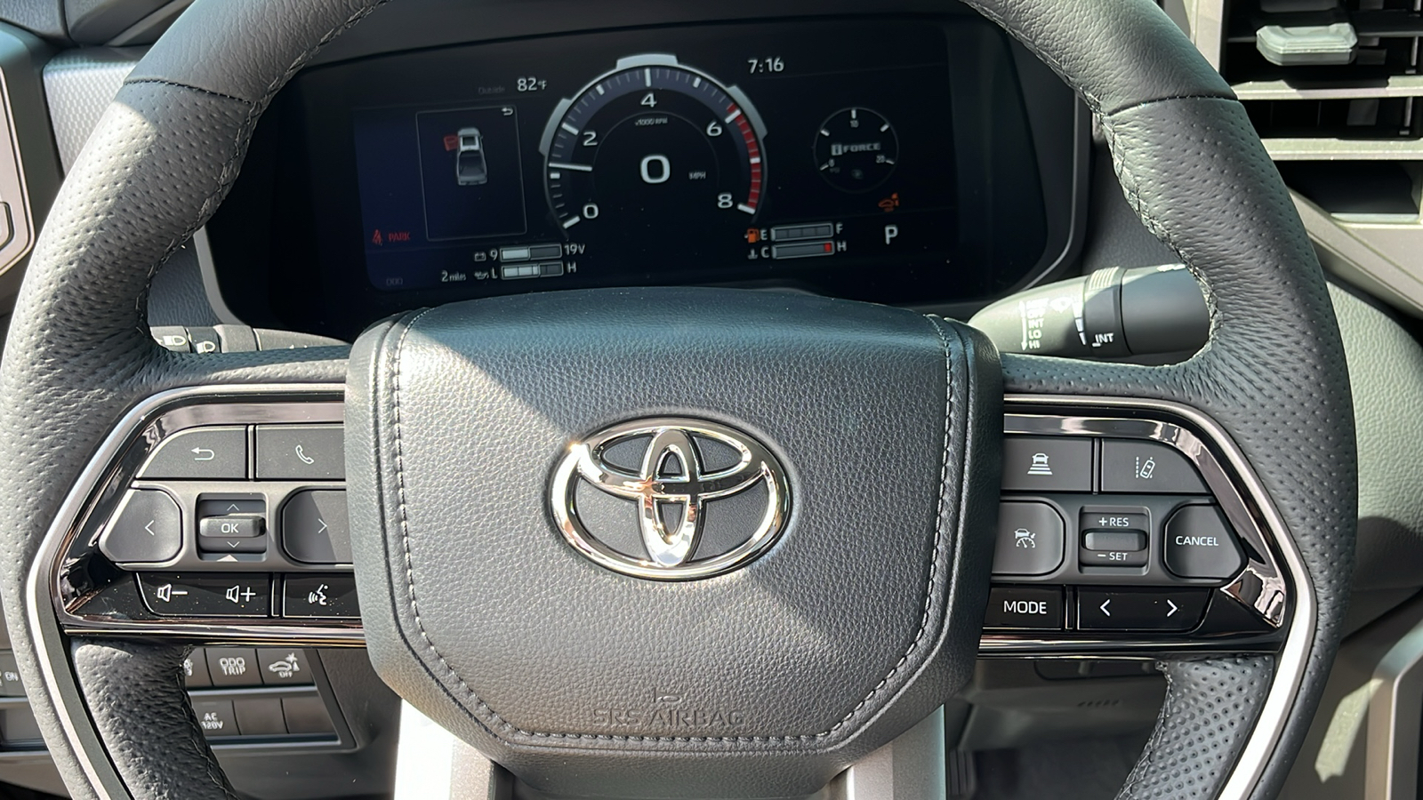 2024 Toyota Tundra Limited 8