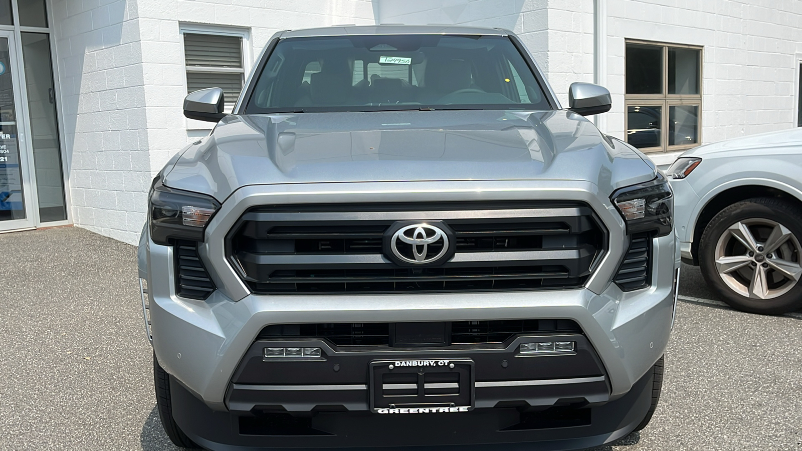 2024 Toyota Tacoma SR5 3