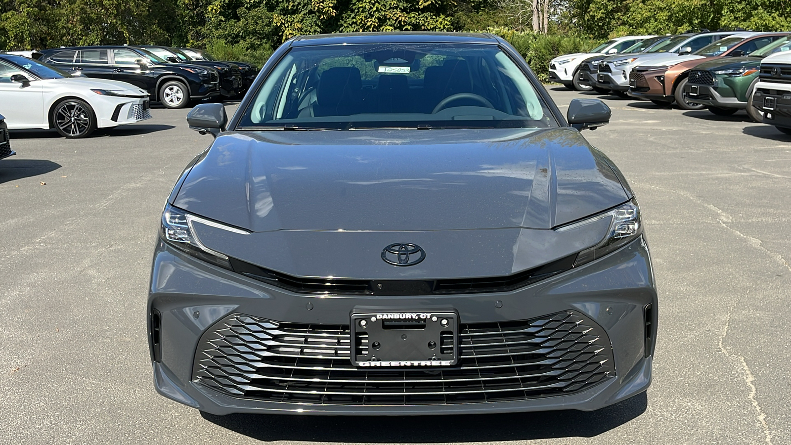 2025 Toyota Camry XLE 2