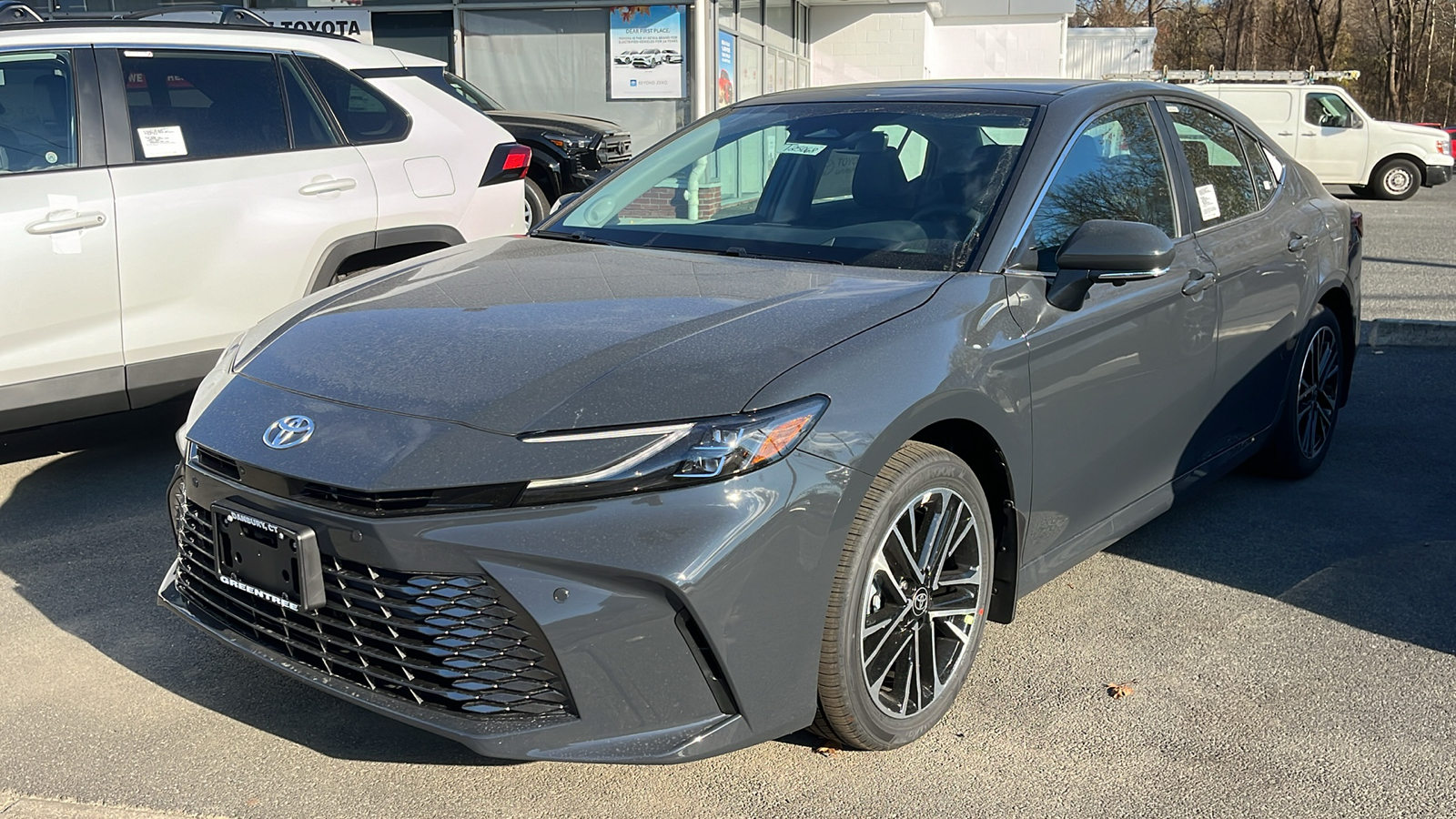 2025 Toyota Camry XLE 3