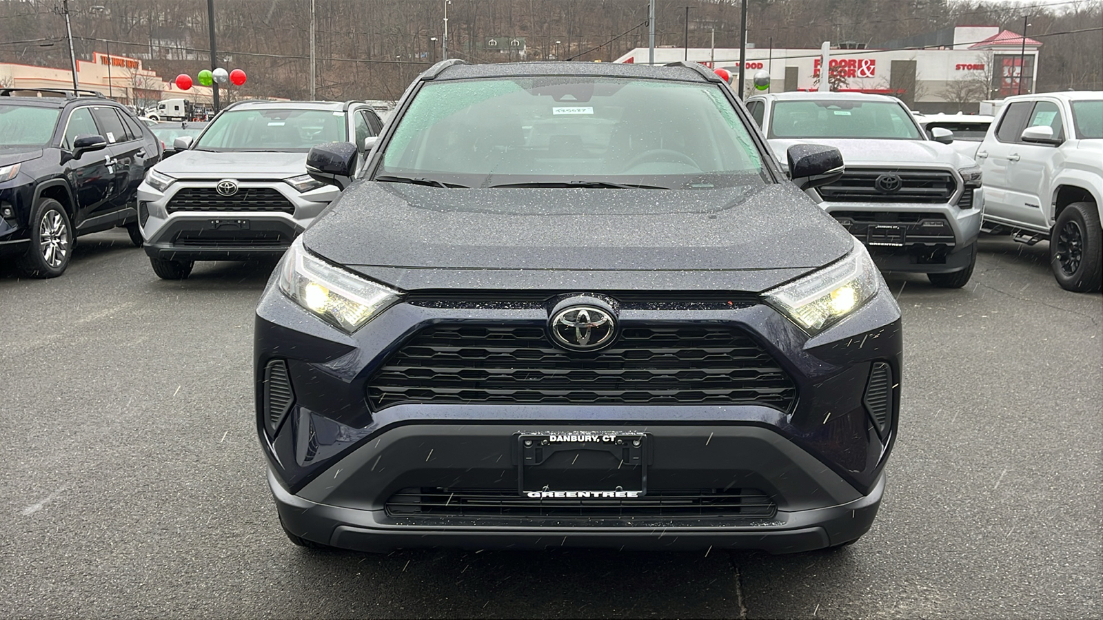 2025 Toyota RAV4 XLE 2