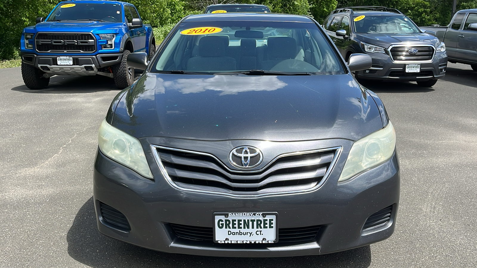 2010 Toyota Camry LE 3