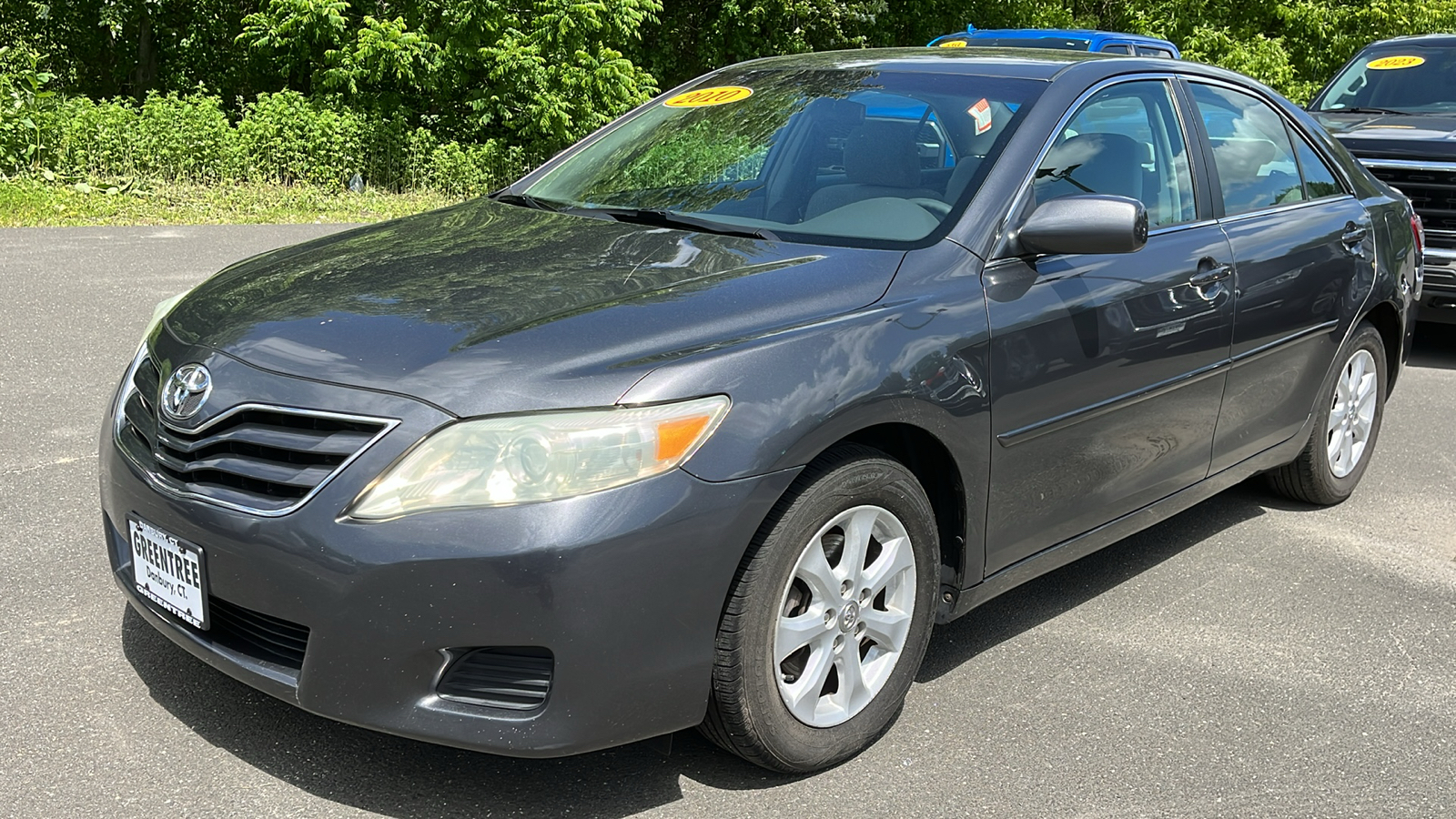 2010 Toyota Camry LE 4