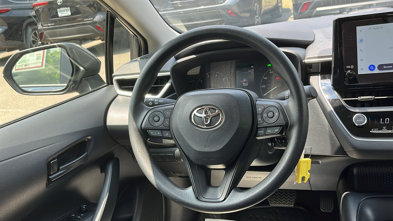 2023 Toyota Corolla Hybrid LE 24