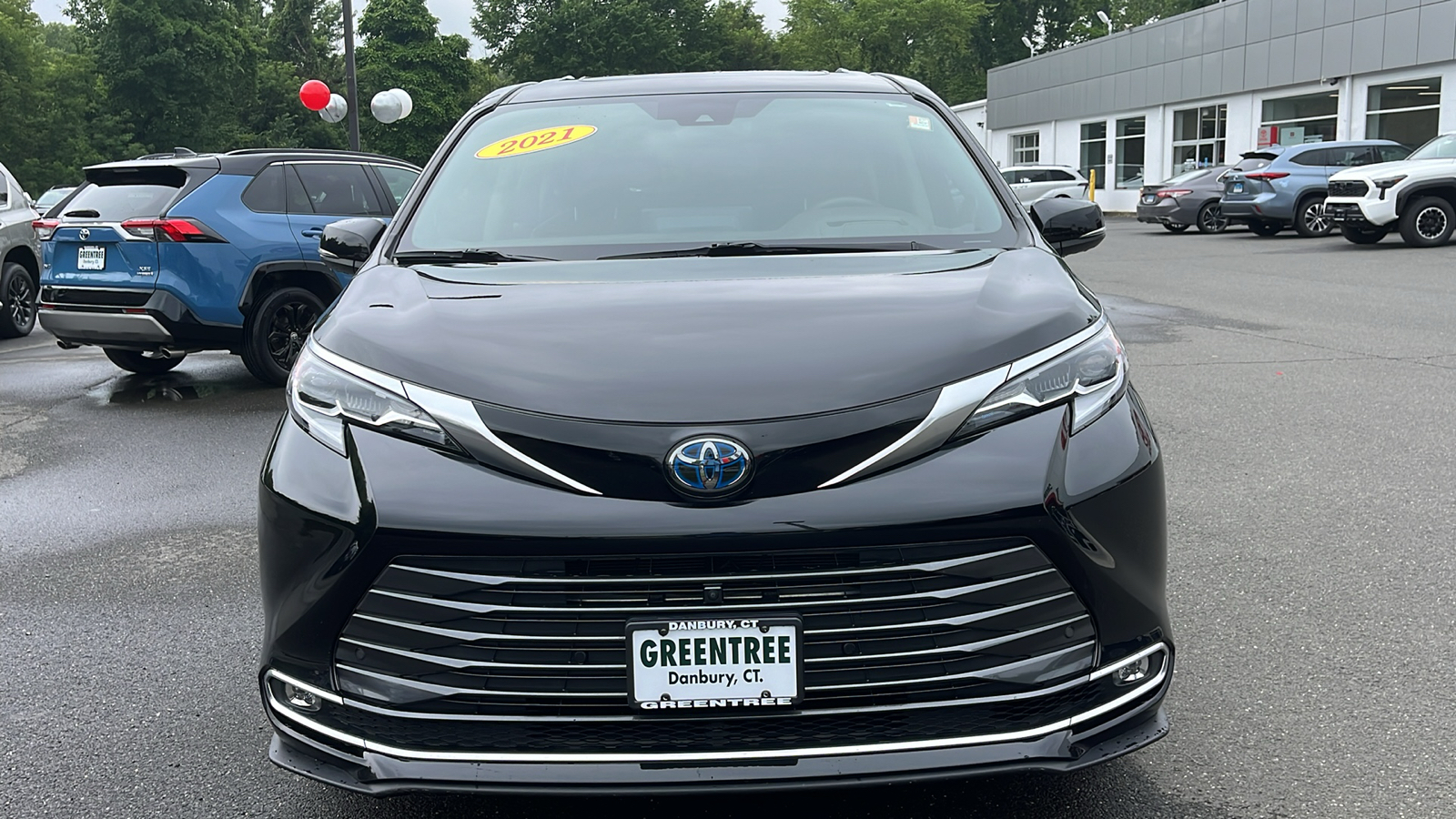 2021 Toyota Sienna Platinum 3