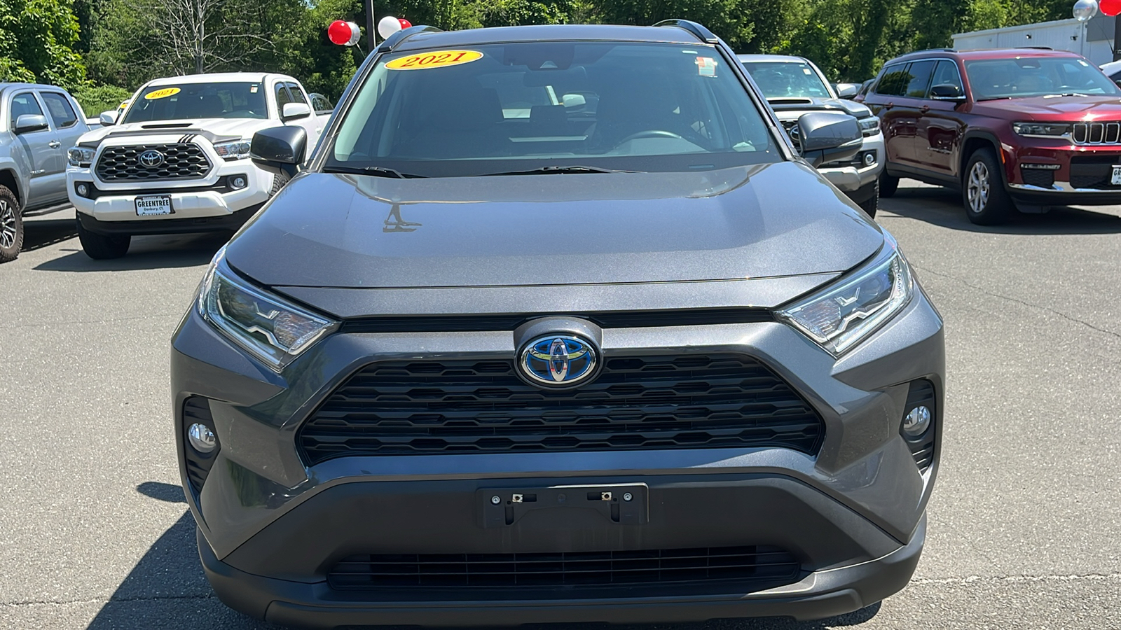 2021 Toyota RAV4 Hybrid XLE 3