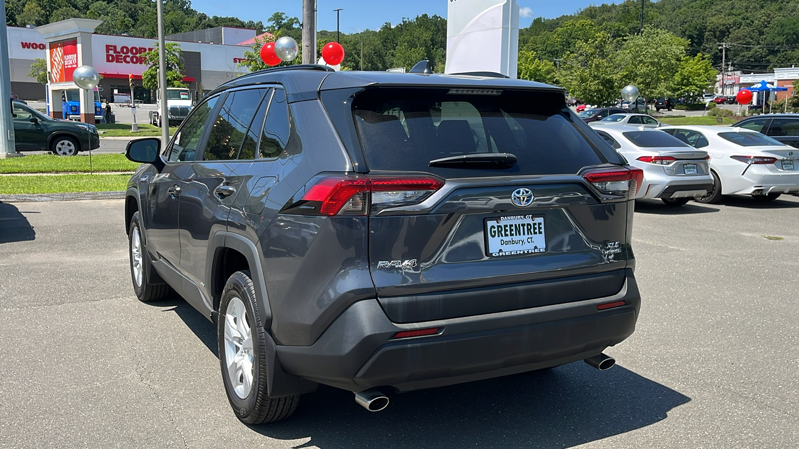 2021 Toyota RAV4 Hybrid XLE 8