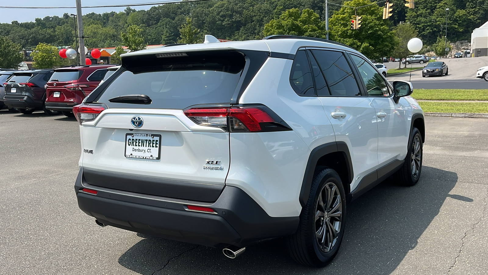 2023 Toyota RAV4 Hybrid XLE Premium 6