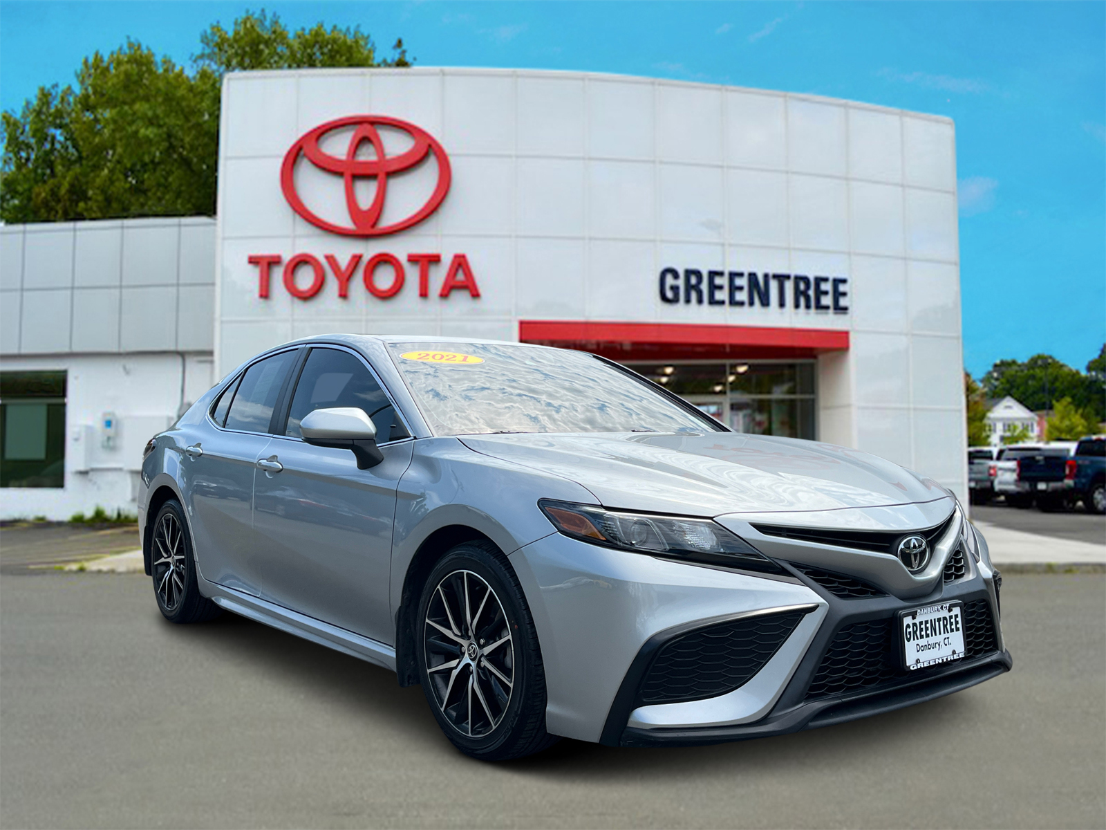 2021 Toyota Camry SE 1