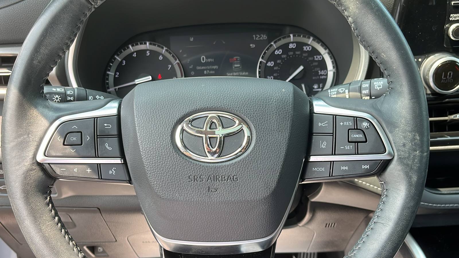 2021 Toyota Highlander XLE 14