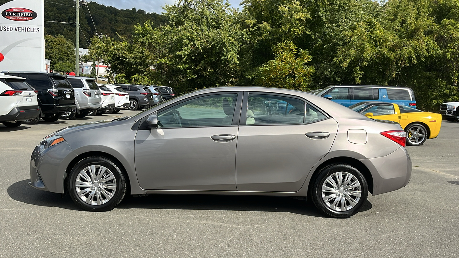 2016 Toyota Corolla LE 10