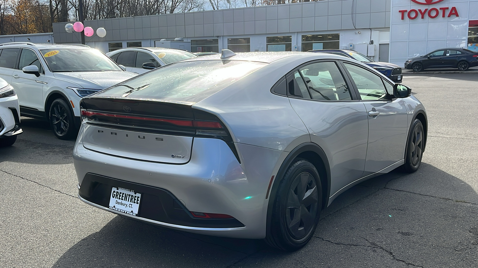 2023 Toyota Prius LE 4