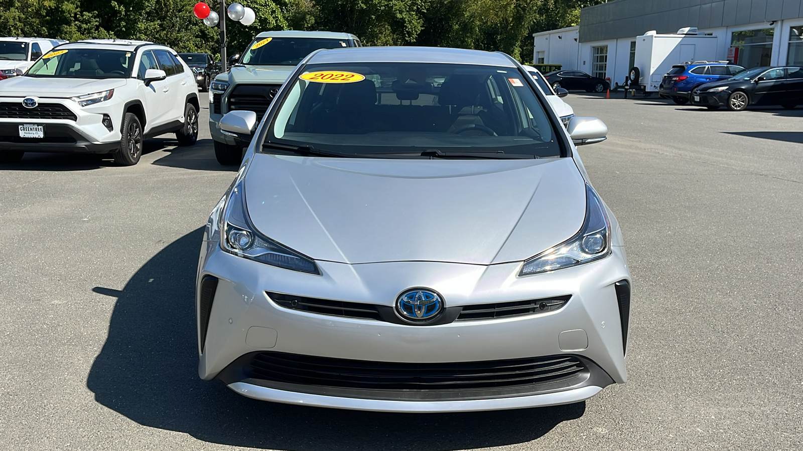 2022 Toyota Prius L 2