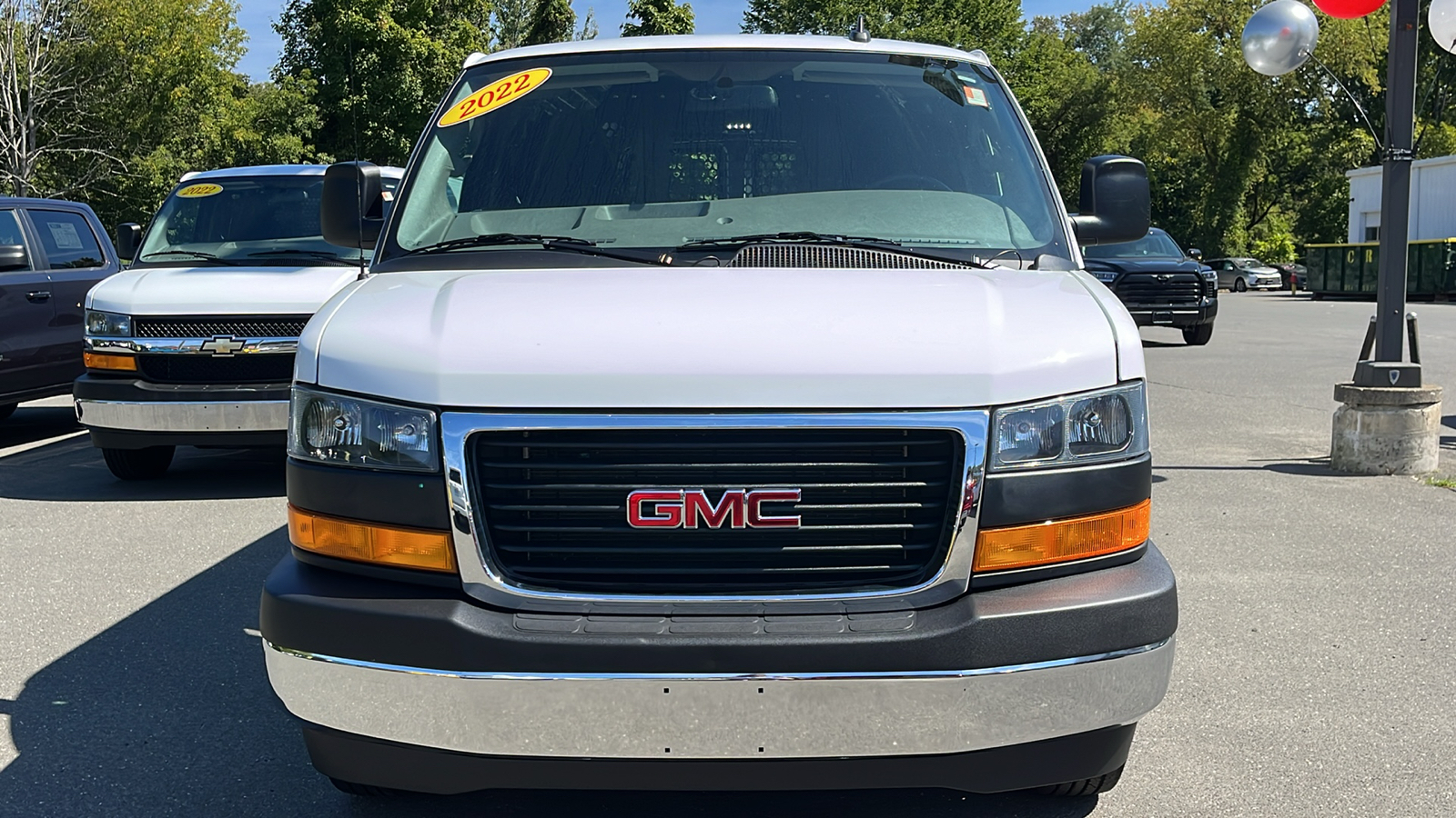 2022 GMC Savana 2500 Work Van 2