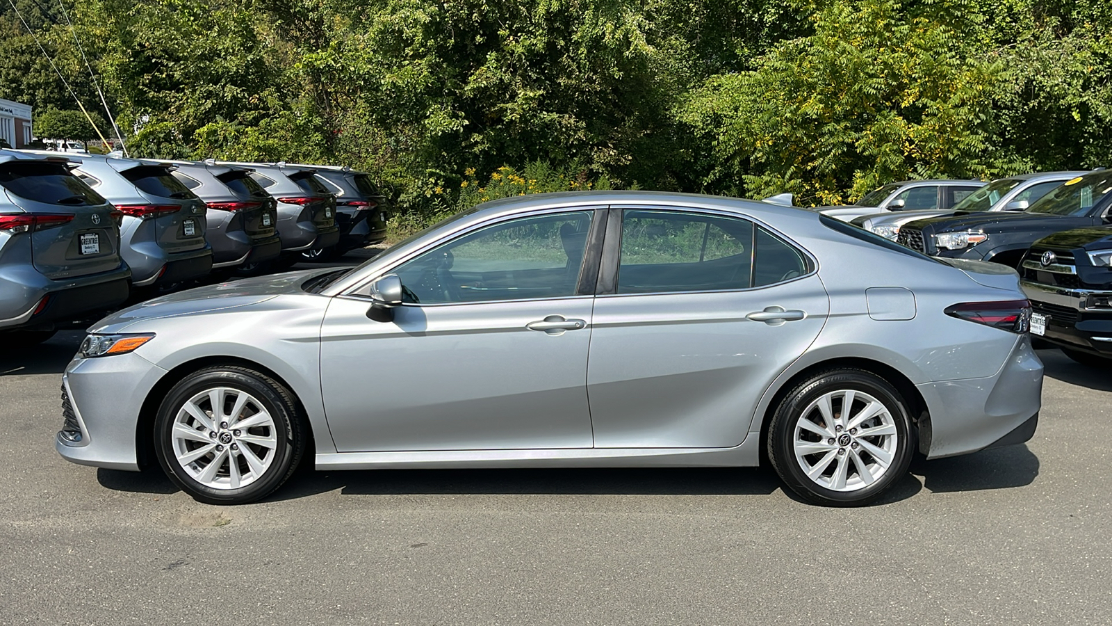 2022 Toyota Camry LE 8