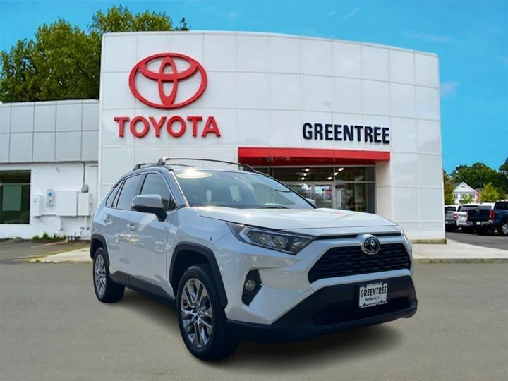 2021 Toyota RAV4 XLE Premium 1