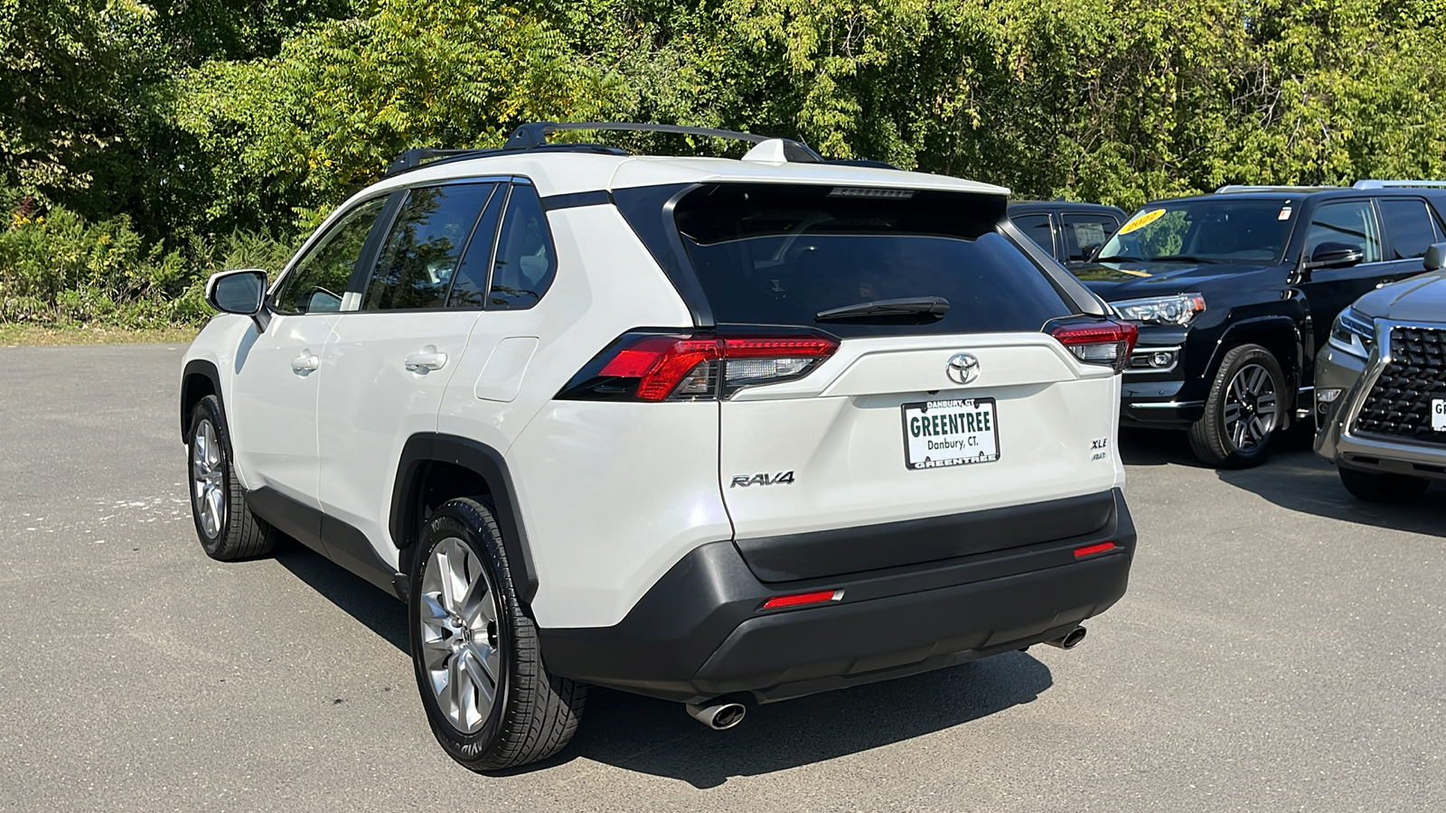 2021 Toyota RAV4 XLE Premium 6