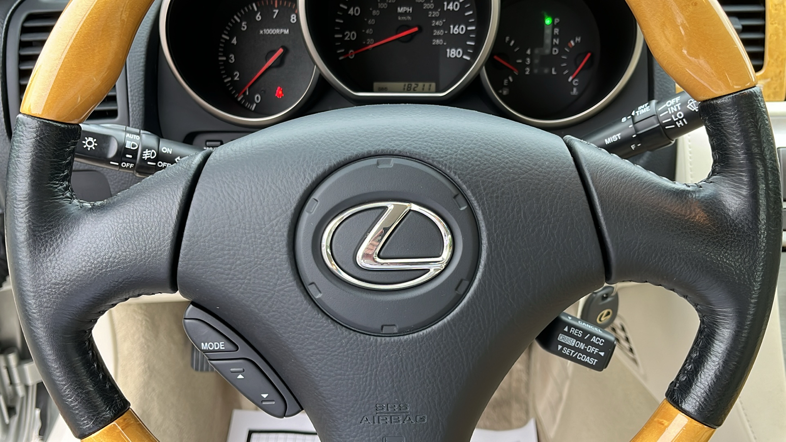 2002 Lexus SC 430 13