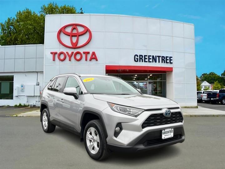 2021 Toyota RAV4 Hybrid XLE 1